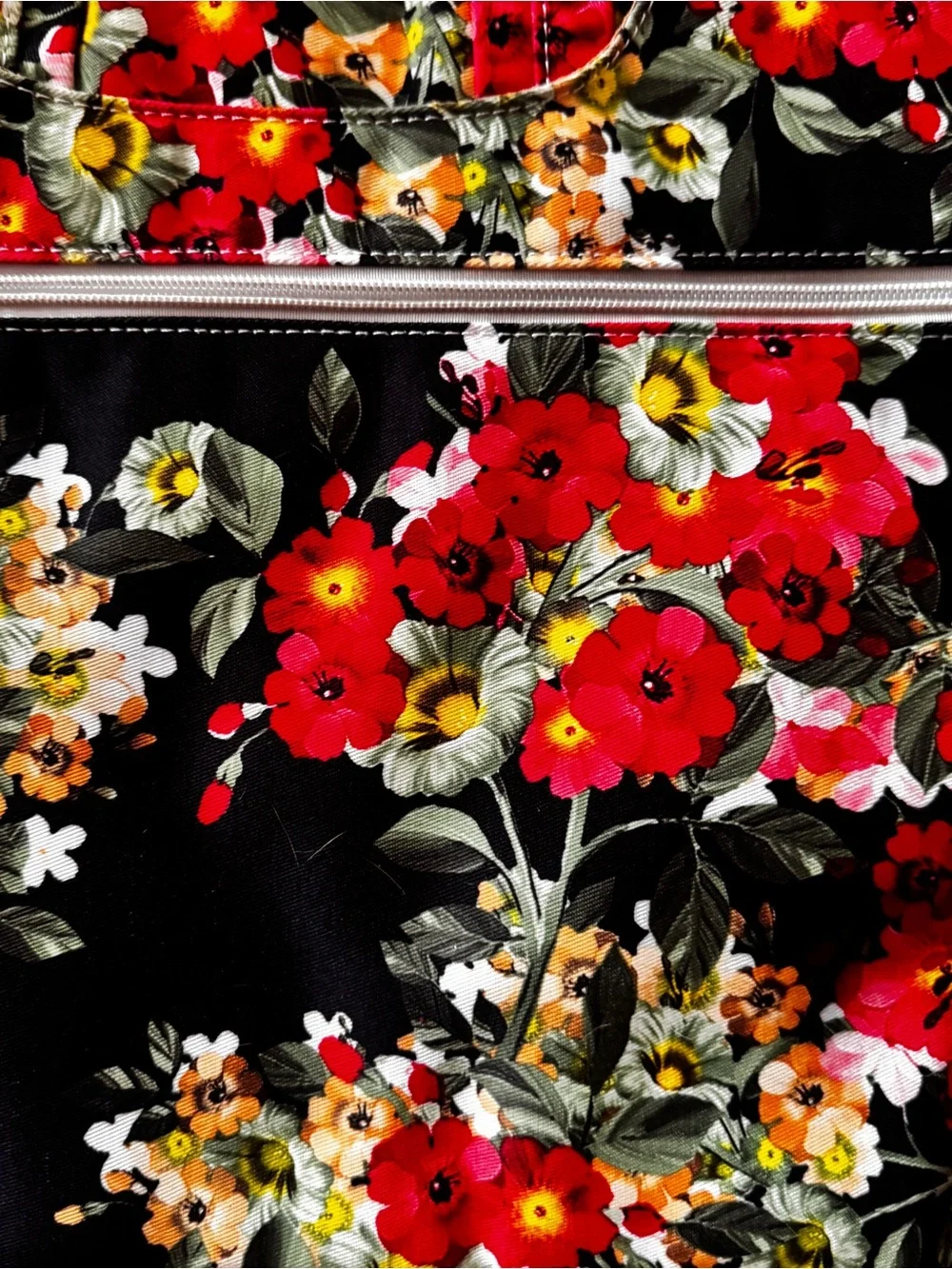 Dashee Pinrose floral Laptop case NWOT w/ strap soft interior