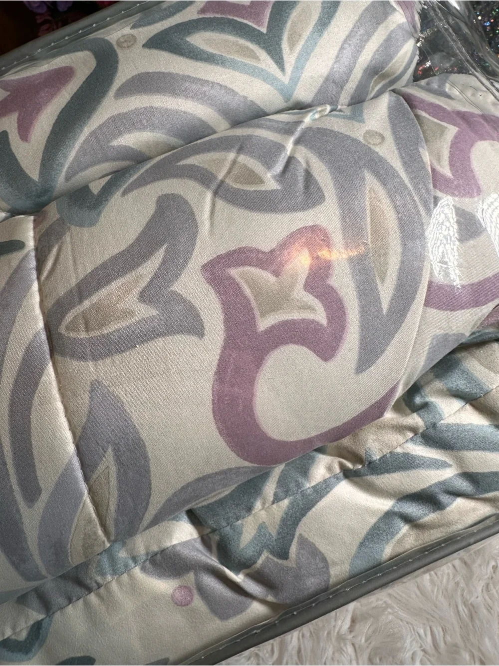 Hudson Home • 5 Piece Comforter Set includes 2 Pillowcases Accent Pillow & Throw