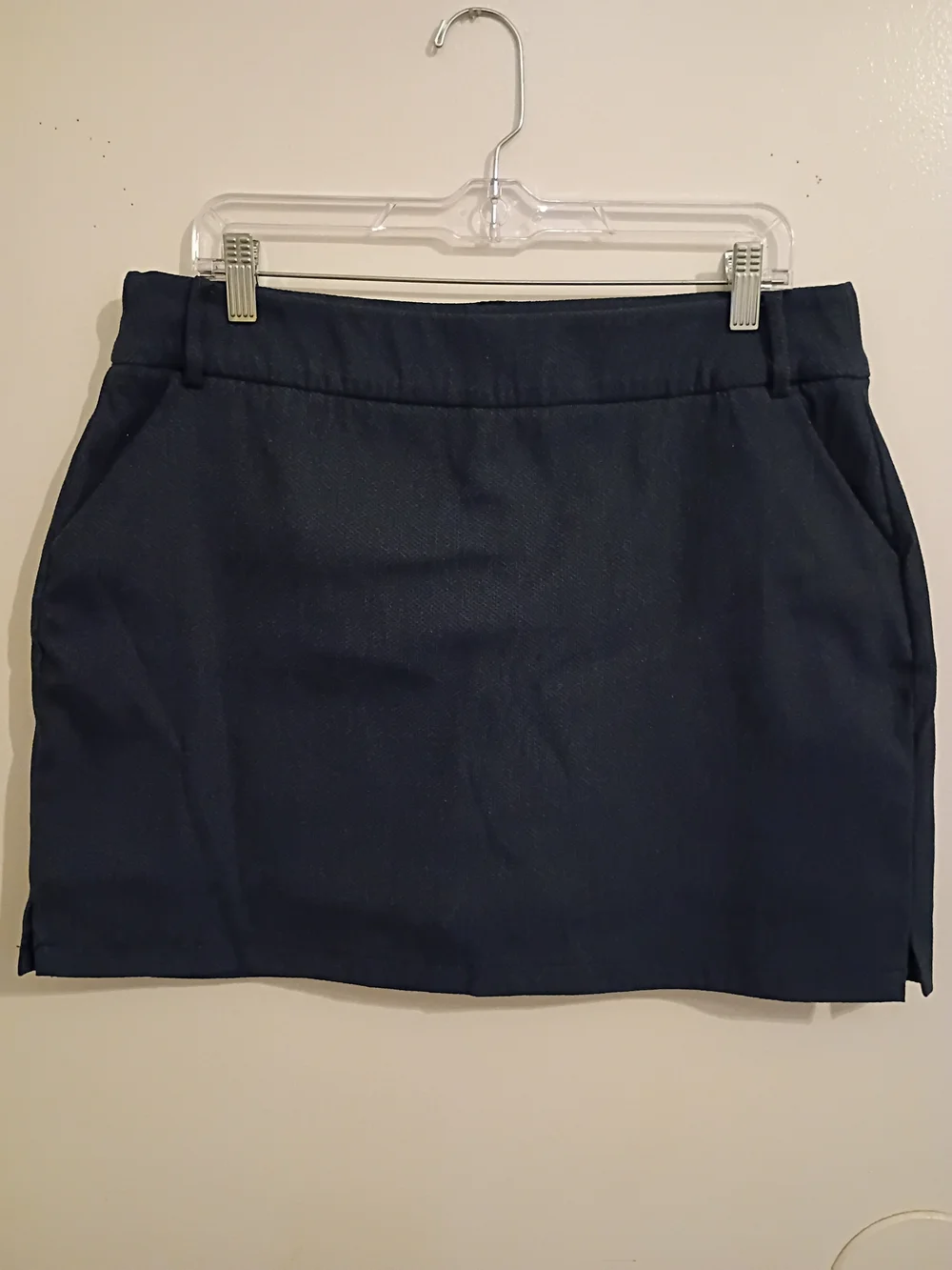 Attyre Women's Navy Blue Skort Sz 14