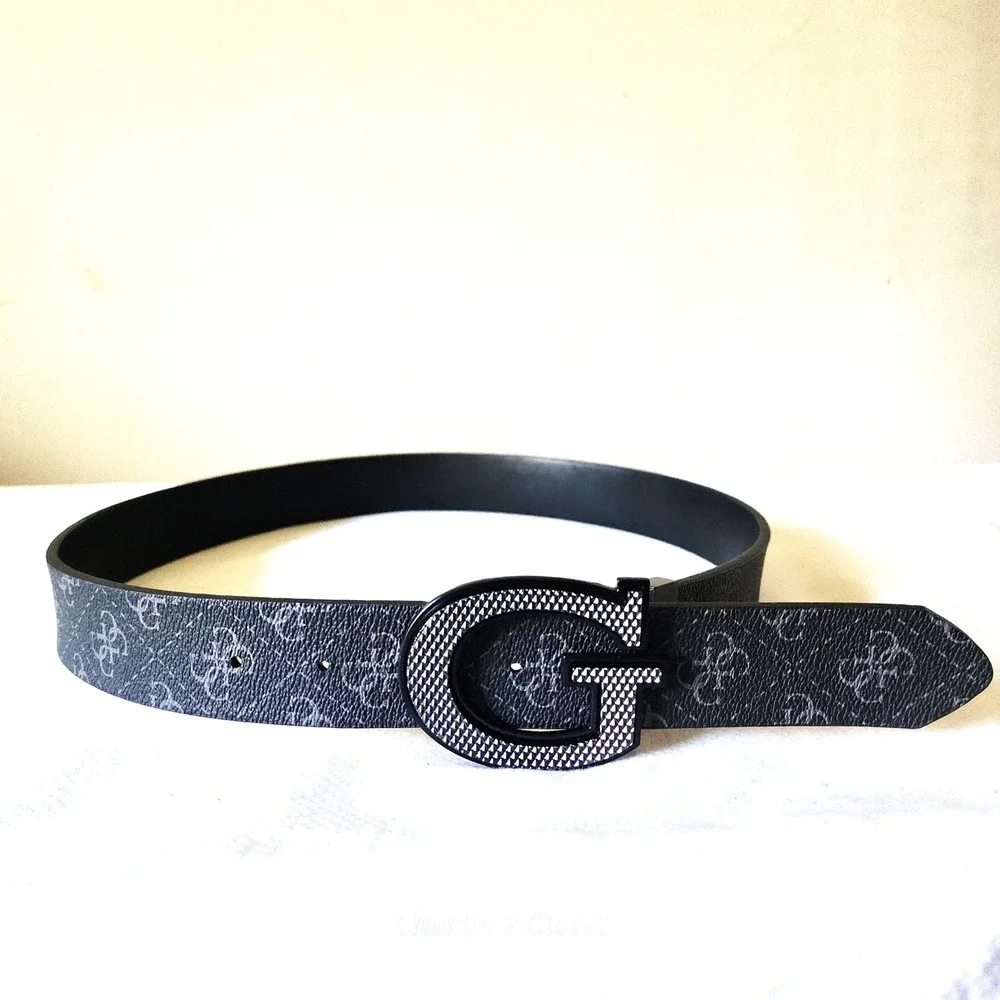 Guess monogram logo