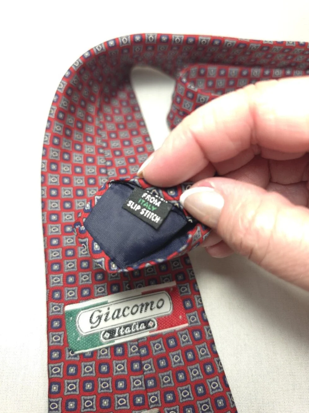 Vintage geometric tie