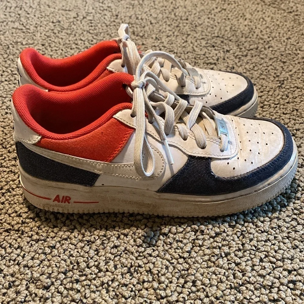 Nike around love just