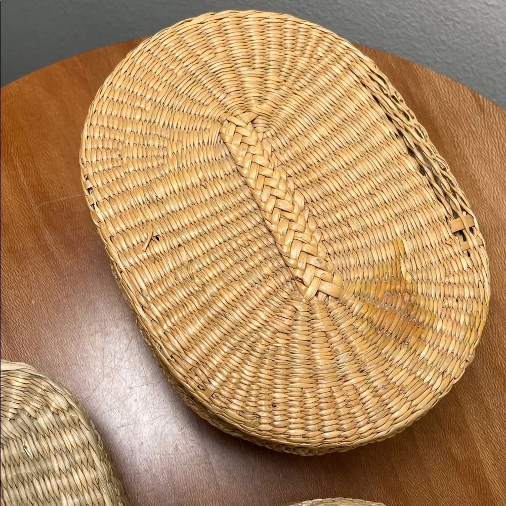 Set of 4 Vintage Grass Nesting Baskets with Lids