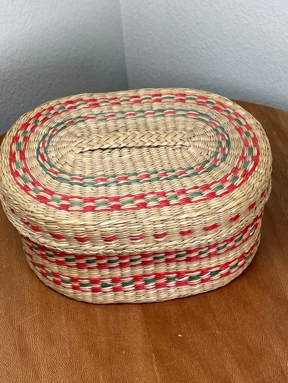 Set of 4 Vintage Grass Nesting Baskets with Lids