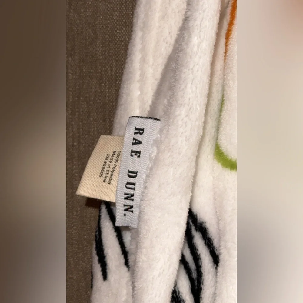 NWT Rae Dunn Floral “LET IT GROW” Spring Oversized Plush Throw Blanket 50x70