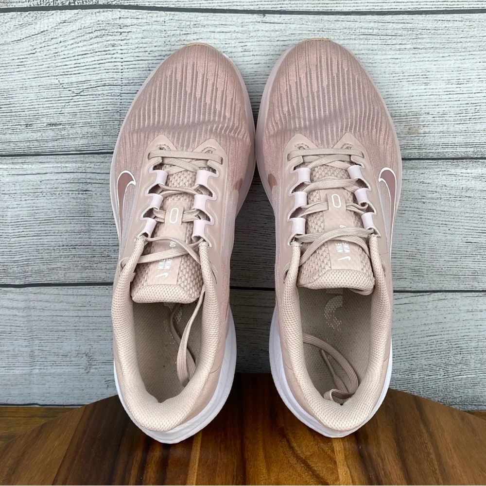 Nike Air Winflo 9 Pink Oxford Running Shoe DD8686-600 Womens Sneaker Size 9.5