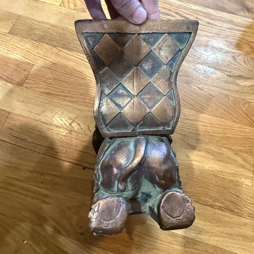 N/A antique trunk bronze