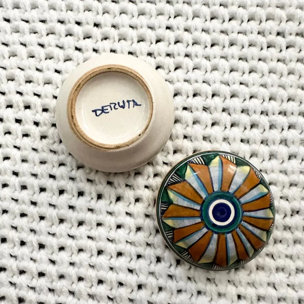 Deruta home trades