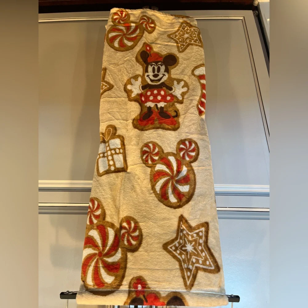Disney adorable blanket