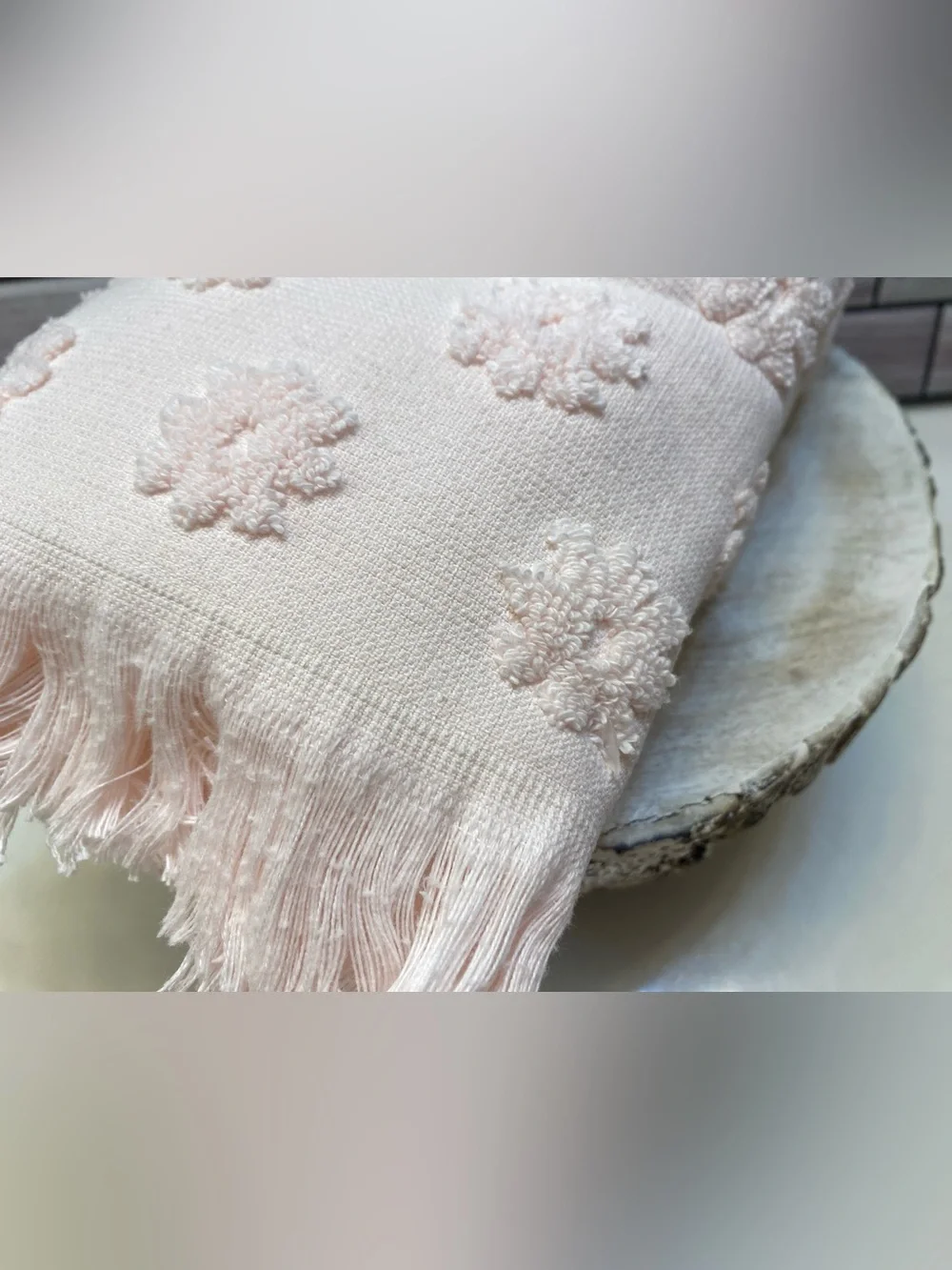 cupcakes & cashmere brand new