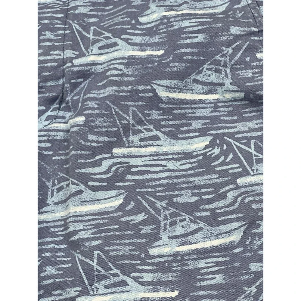 Vineyard Vines get ready