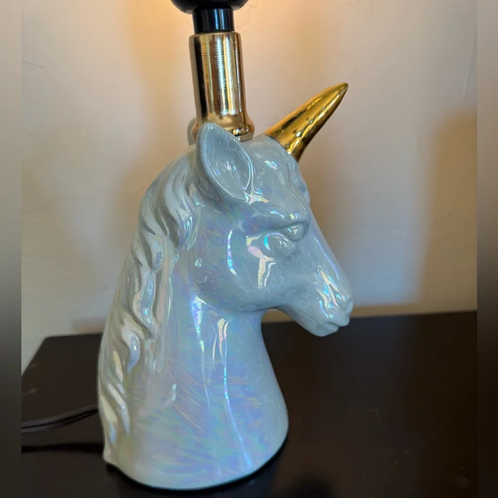 N/A charming unicorn
