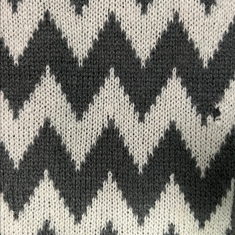 Gray & Cream Chevron Pattern Infinity Scarf