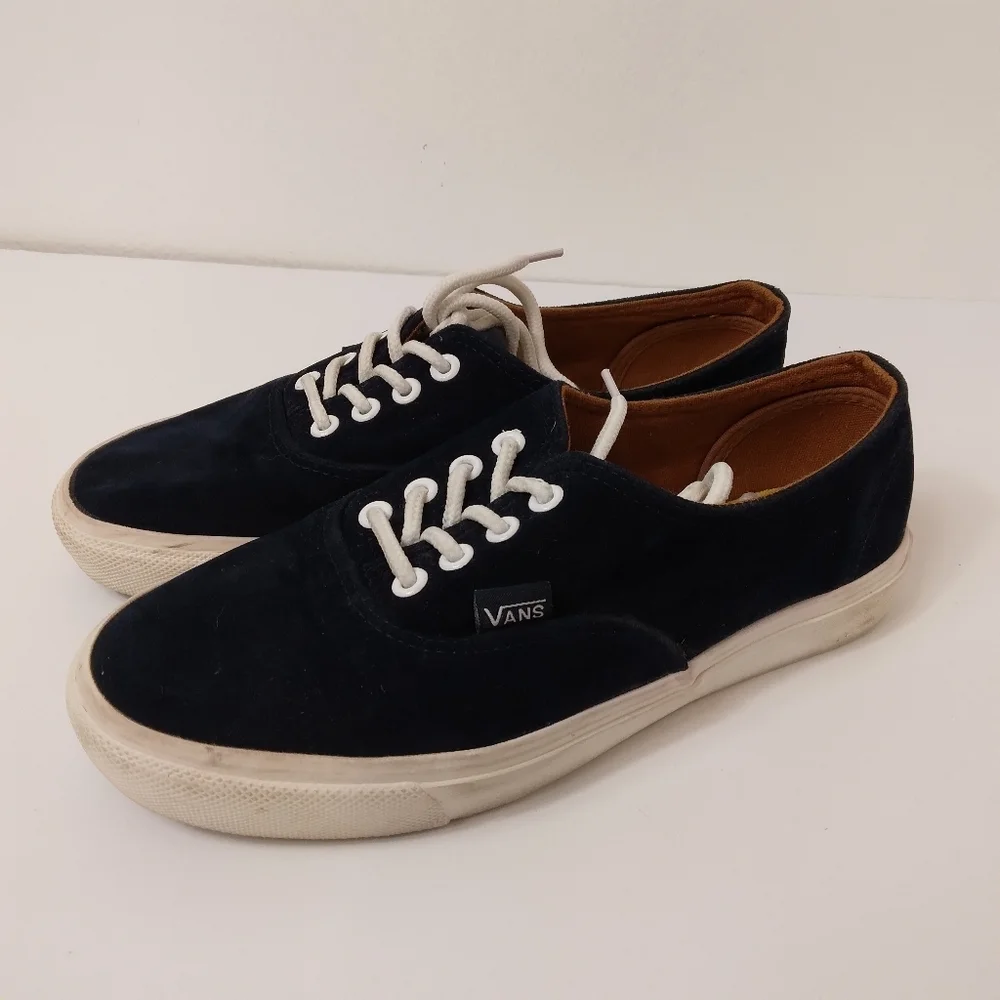 EUC Unisex Blue Sueded Velvet Vans Men's 4.5 Women's 6.5