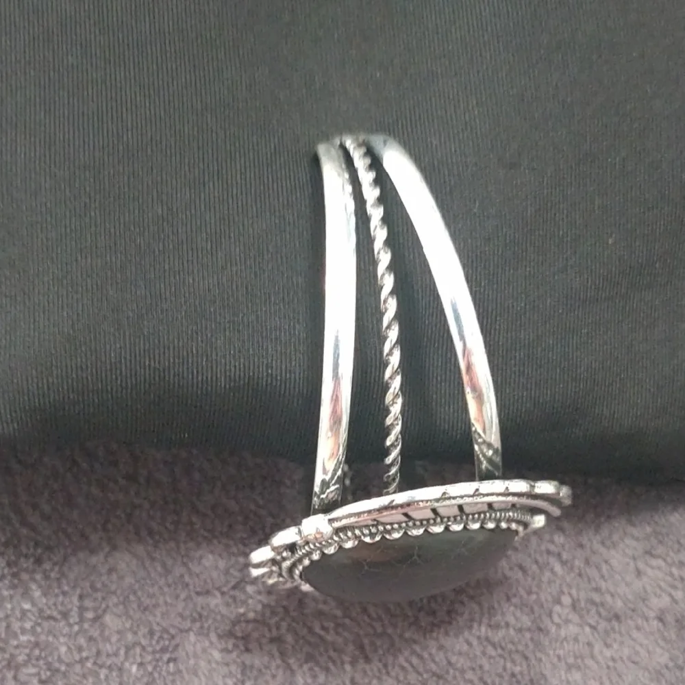 N/A elegant silver
