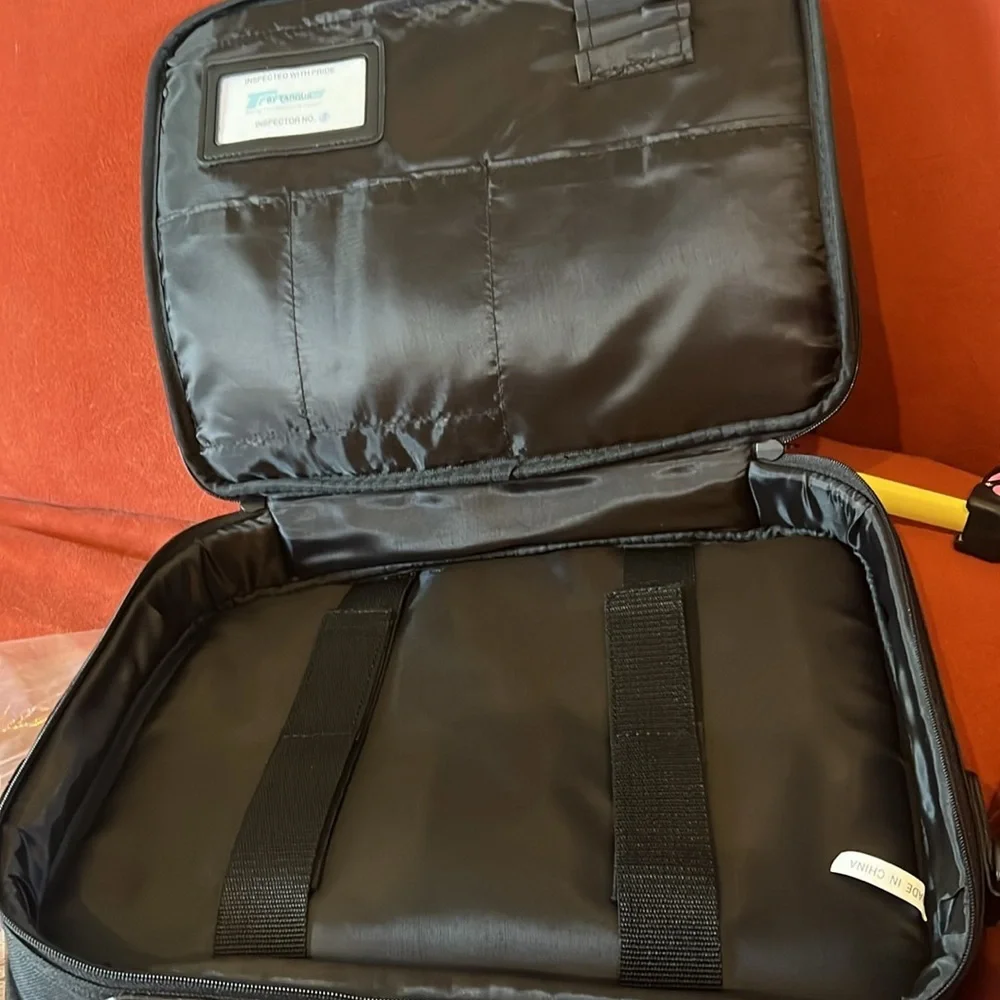 Targus nwot black