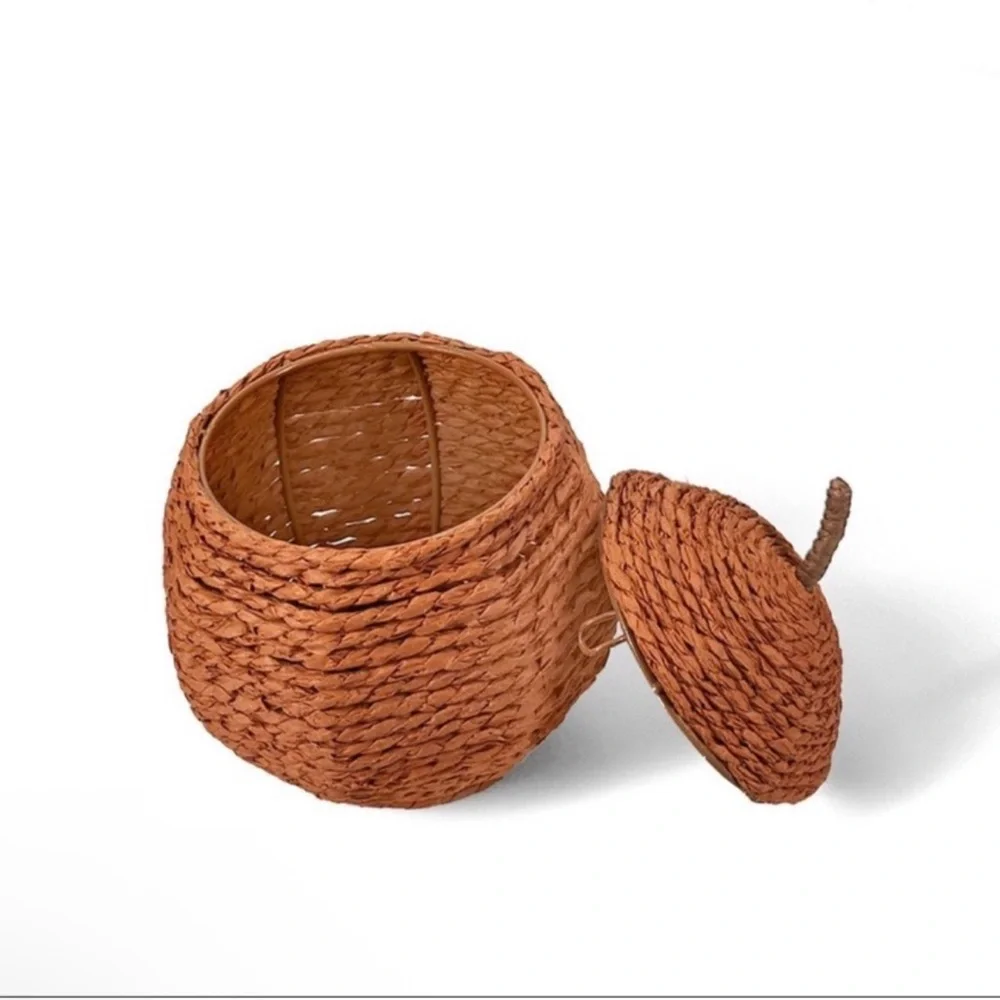 Target Bullseye Playground Orange Pumpkin Basket with Lid, 6.3” tall, New