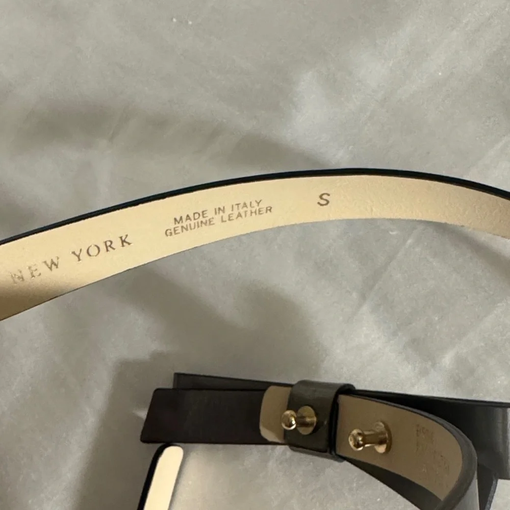 kate spade black patent bow belt
