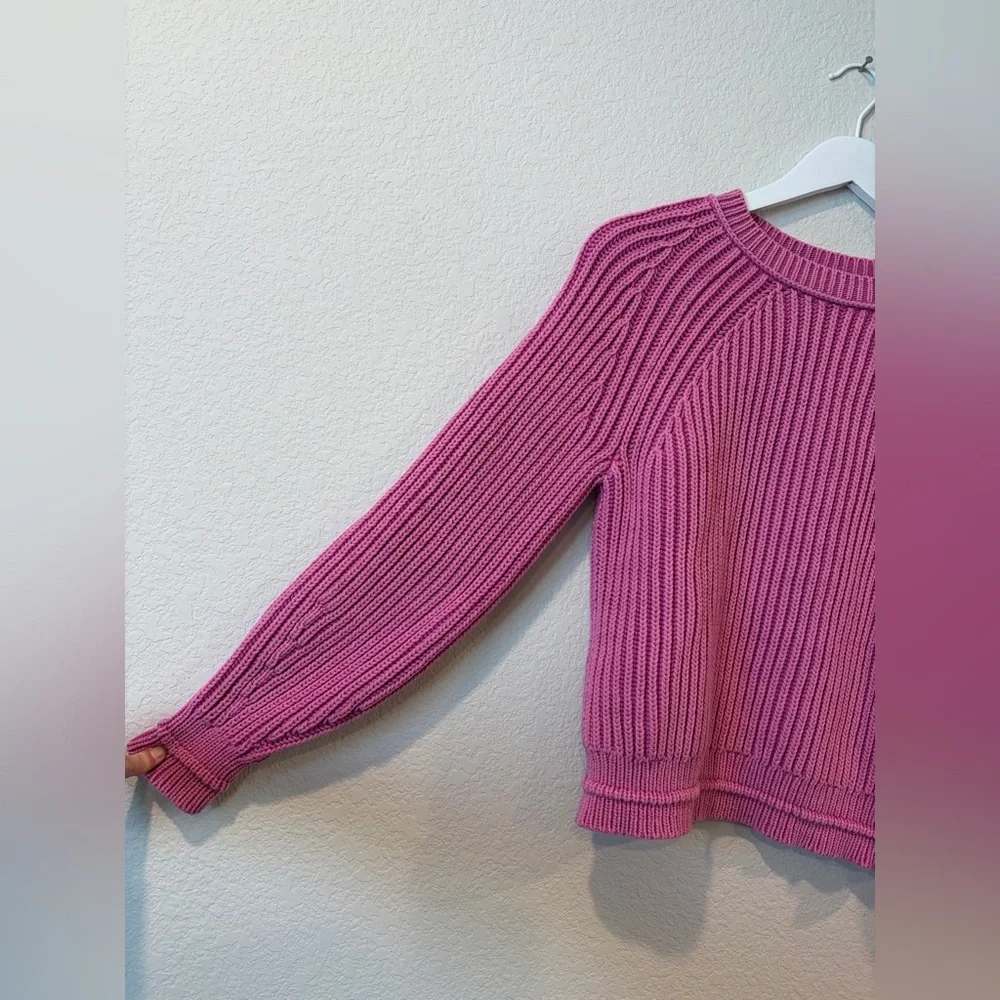 J. Crew Women’s Pink Chunky Knit Garment-washed crewneck sweater - Small