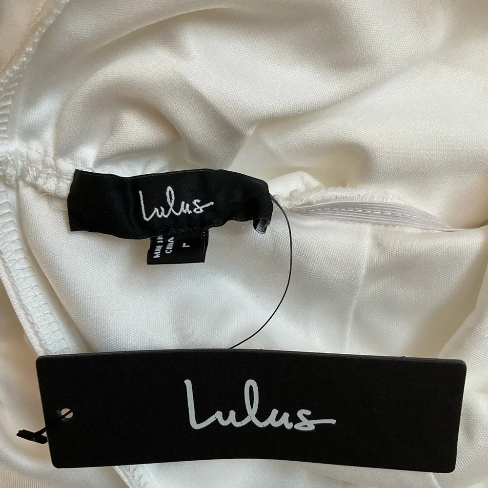 Lulus offers neck two