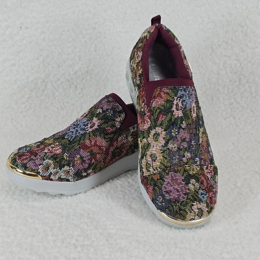 Therafit Womens 8.5 Floral Tapestry Slip On Sneakers Gold Toe Cottagecore Boho