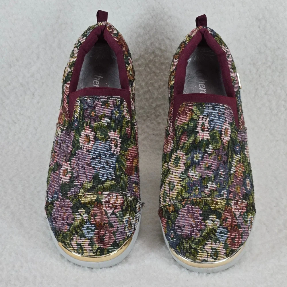 Therafit Womens 8.5 Floral Tapestry Slip On Sneakers Gold Toe Cottagecore Boho