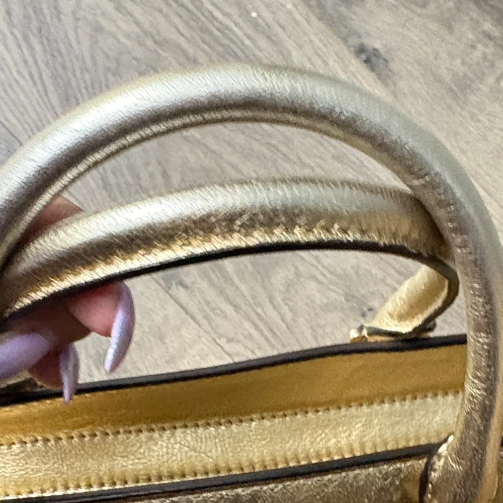 Michael Kors SELMA large Gold Tote