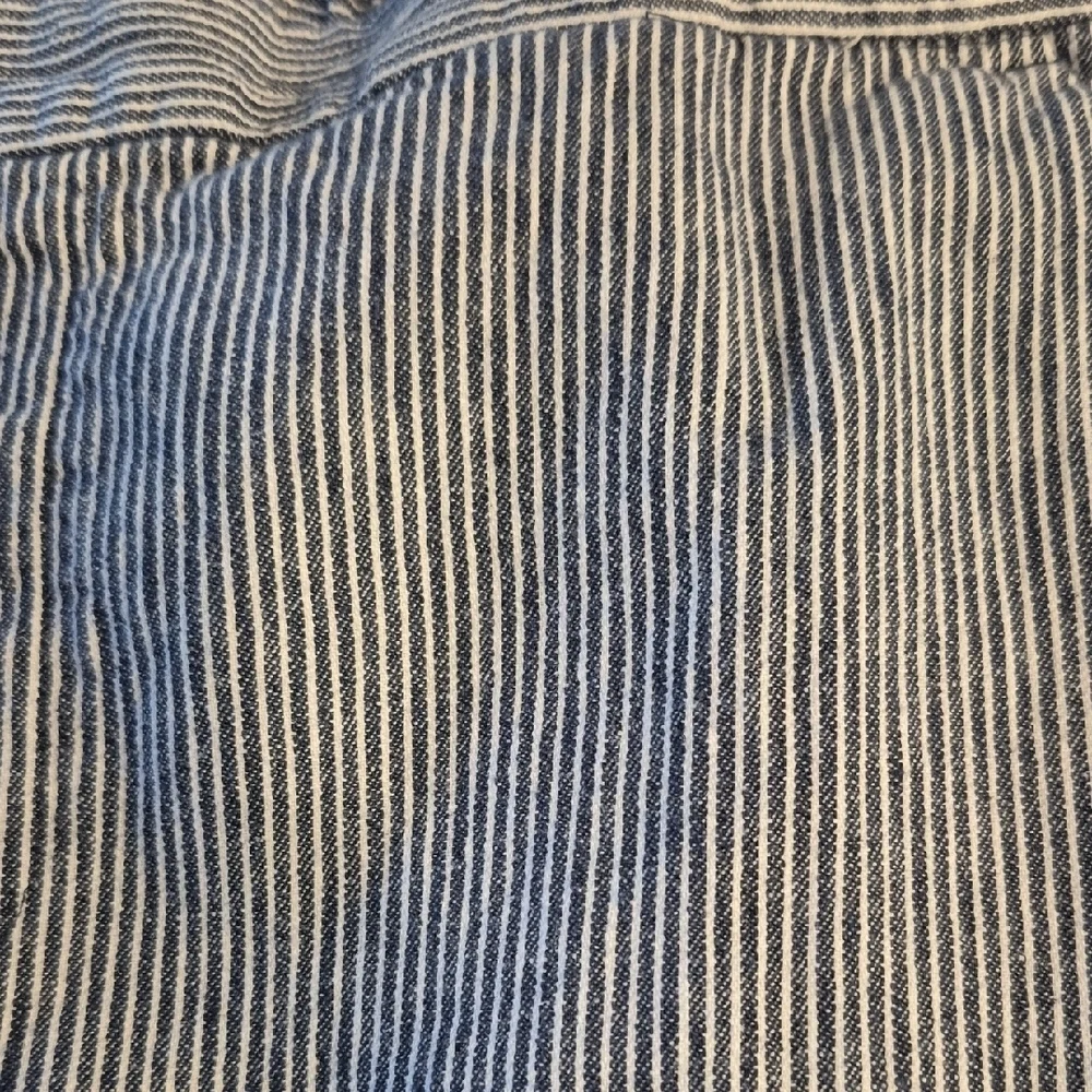 Banana Republic stylish navy