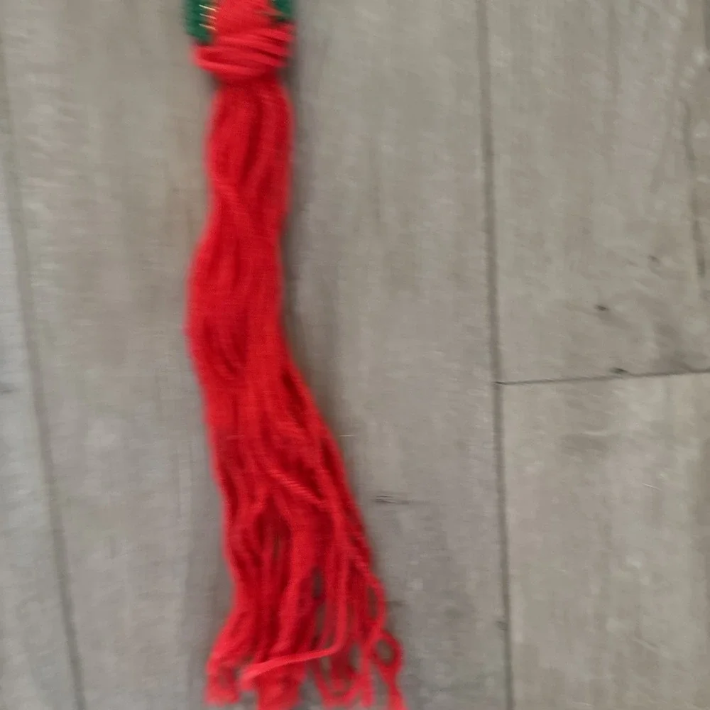 N/A plastic vintage hanging