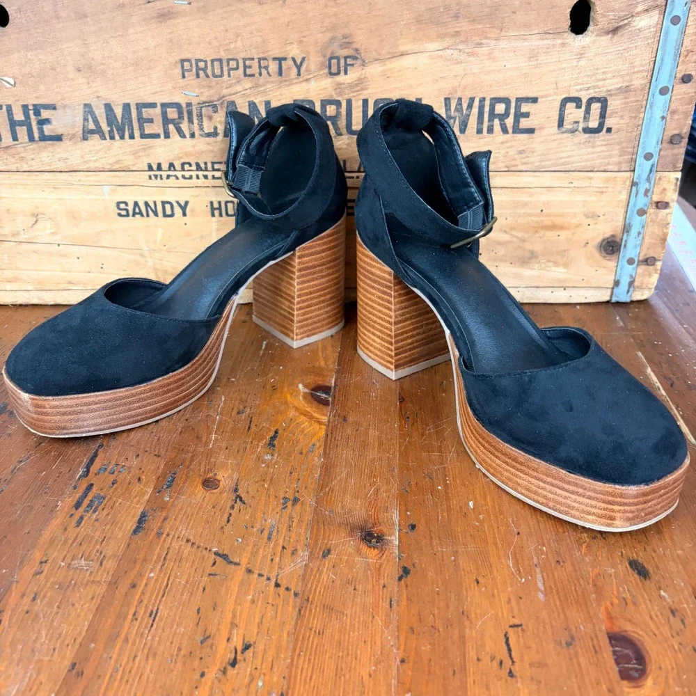 Cushionaire Tanner Black Platform Wood Block Heel Square‎ Toe Pumps 8M