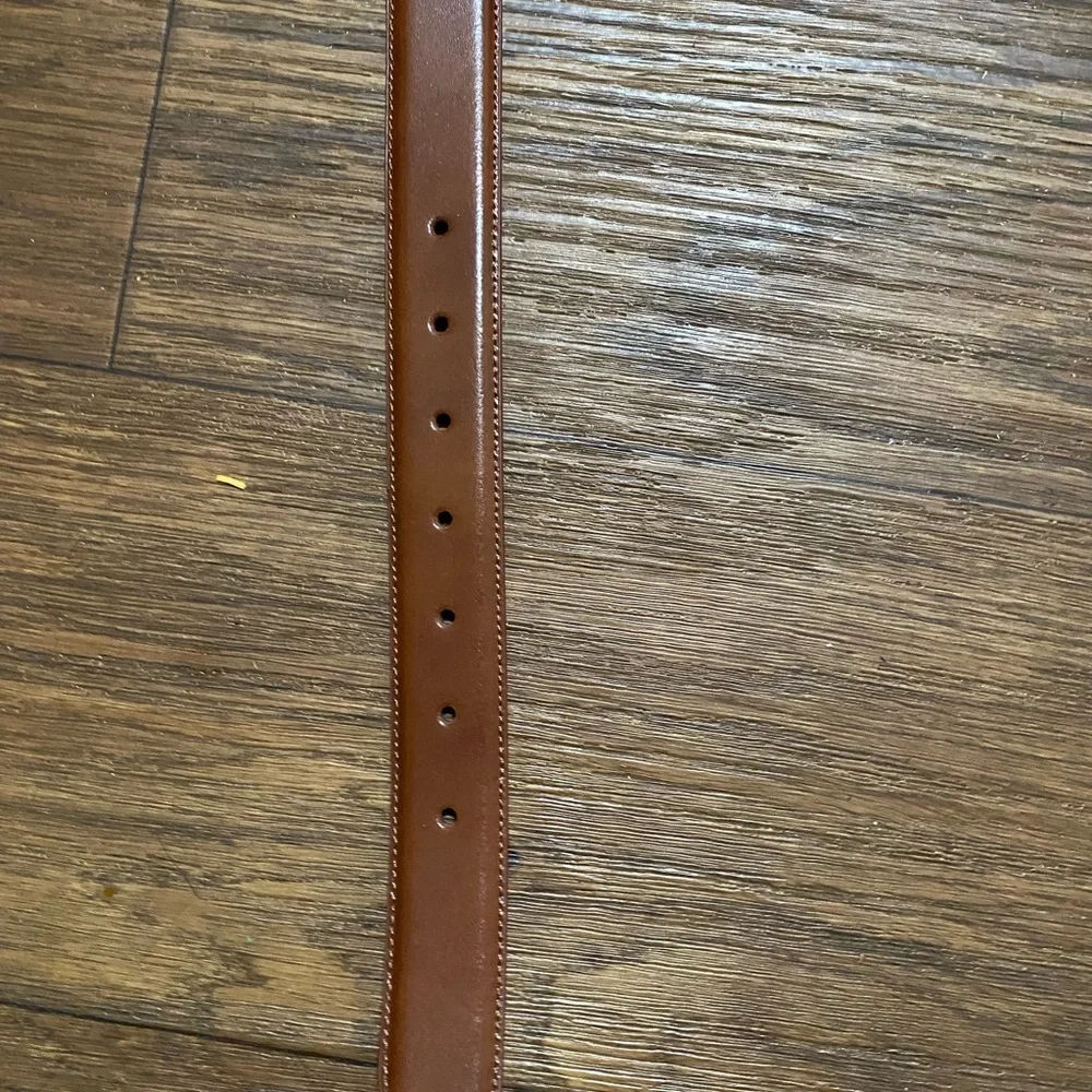 N/A leather belt