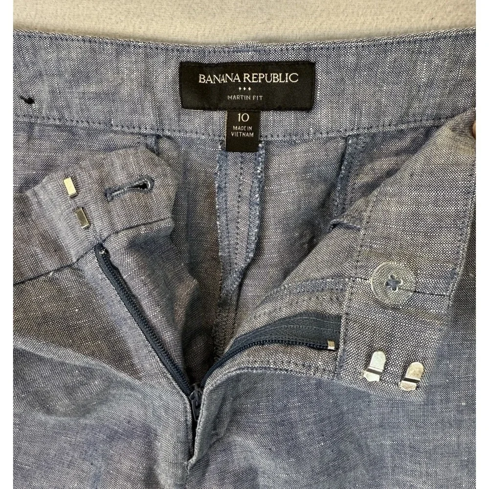Banana Republic have 33 smoke