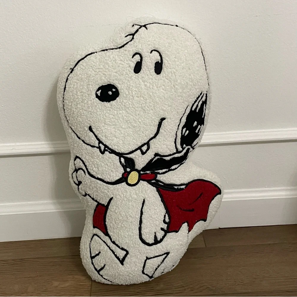 Peanuts Halloween‎ Snoopy Vampire Sherpa Character Pillow 17”