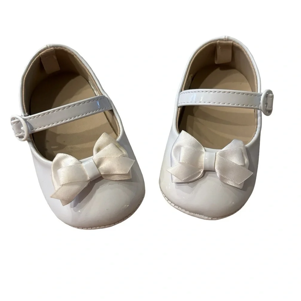 Baby Deer White Patent Skimmer Shoes with Bow Size 3 (6-9 months) new in box