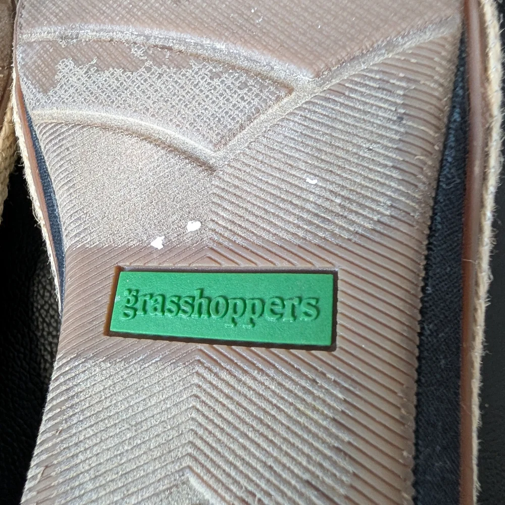 Grasshoppers comfortable black