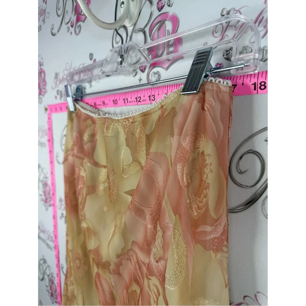N/A lightweight satin