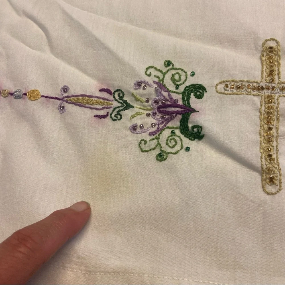 Janlynn pillowcases cross