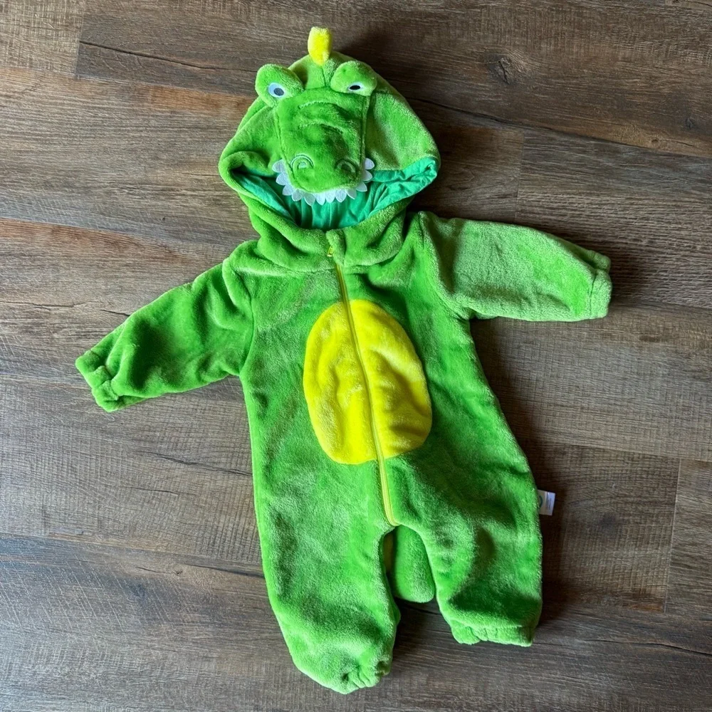 Amazon crocodile infant