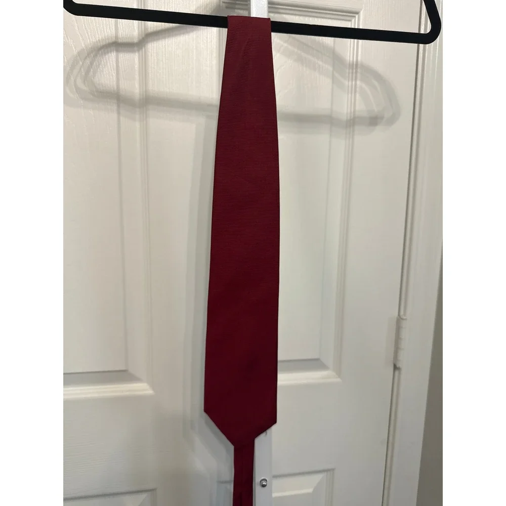 Andrew Scott Mens Tie Red‎ 100% Silk Handmade Ribbed Texure