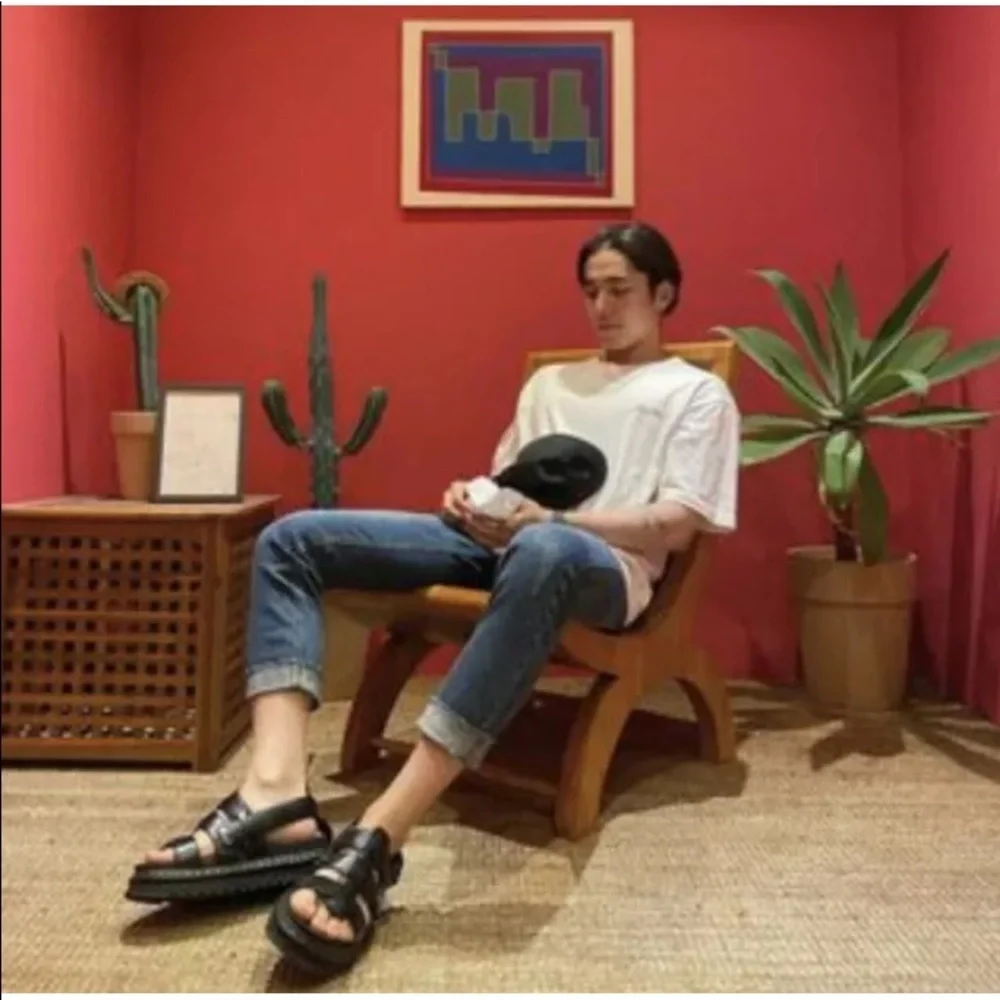 New Dr Martens Terry Sandal 12 or 13 black sandals
