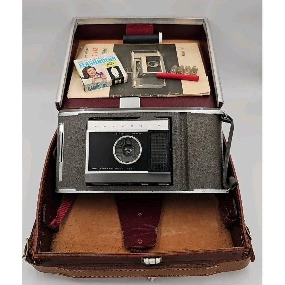 Polaroid Land Camera Vintage Model J66 With Case And Manual And‎ Case Untested