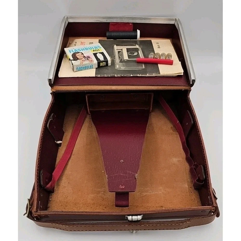 Polaroid have pre pictures
