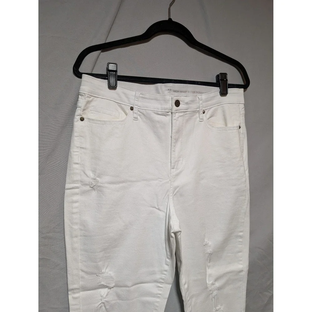New York & Company tags seam free