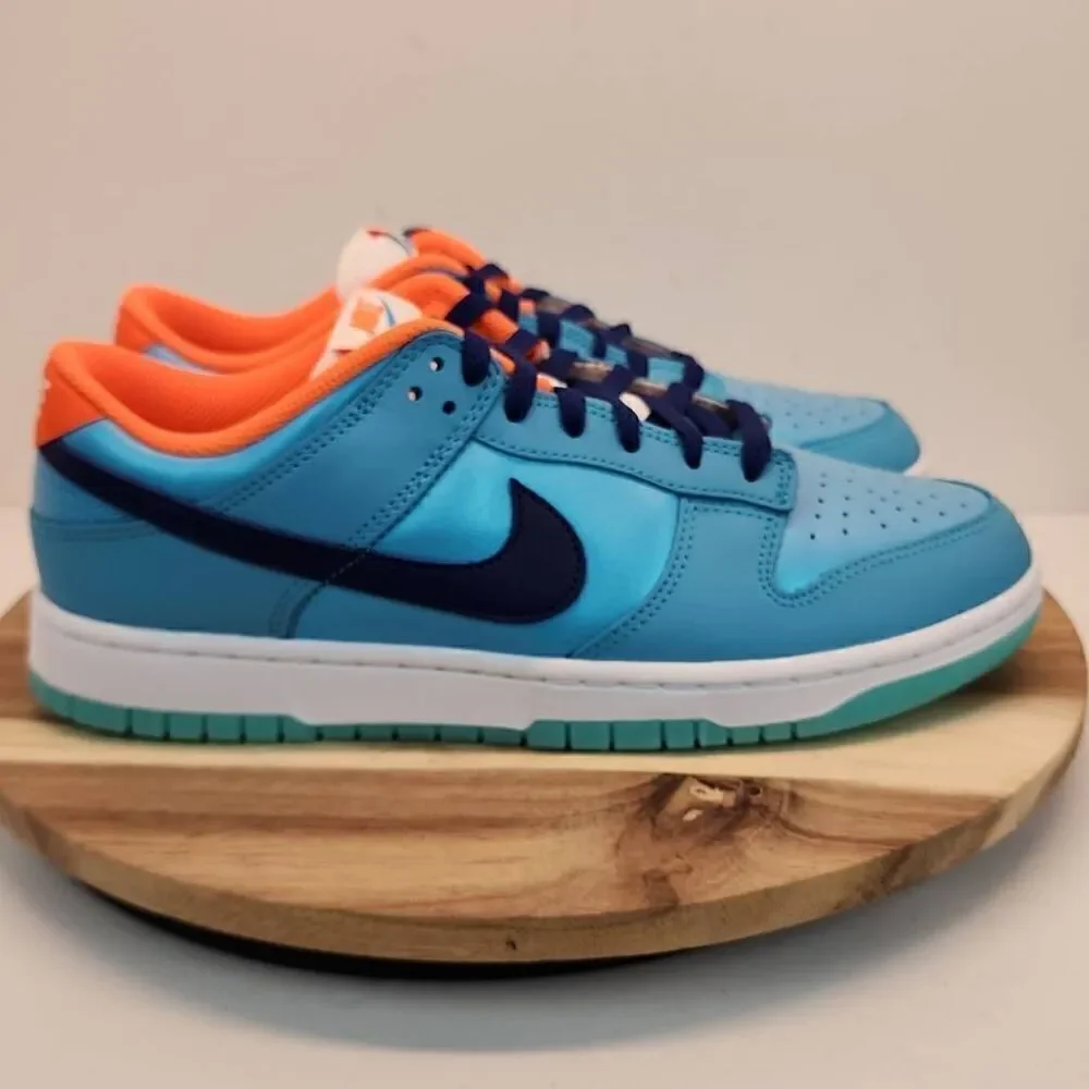 Nike Dunk Low SE 