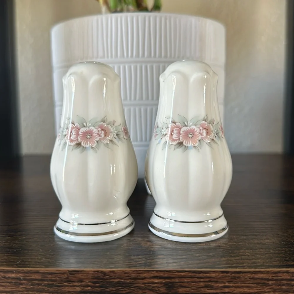 ‎Noritake