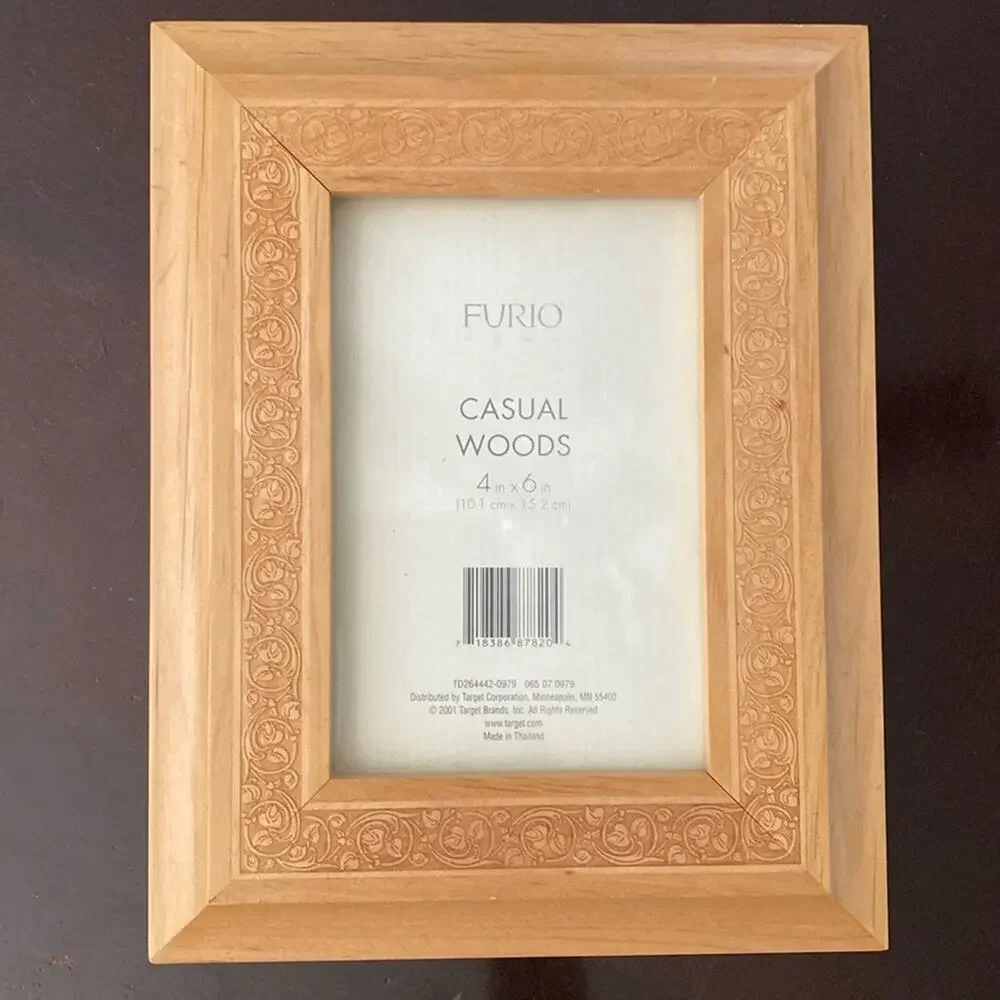 Vintage Furio light oak‎ casual woods 4X6 photograph frame