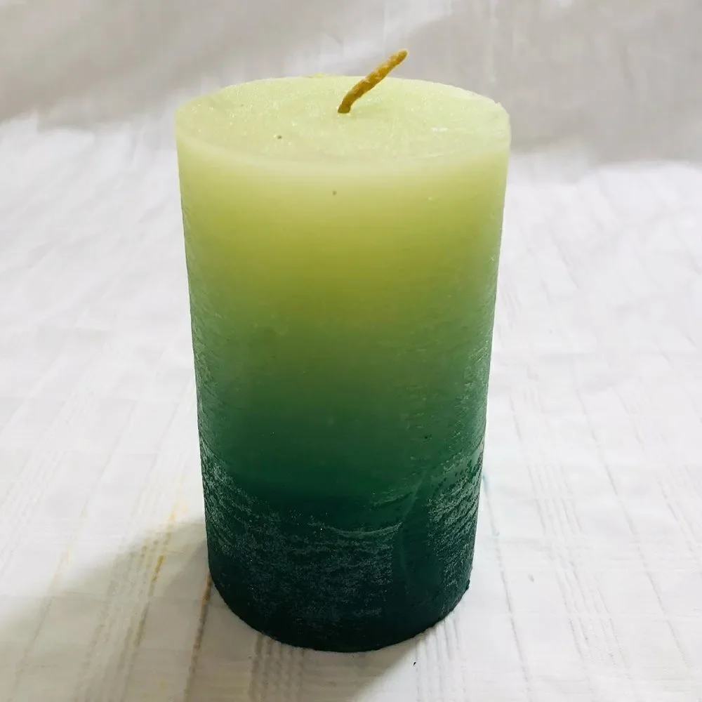 Handcrafted Timber Scented Candle (Green)‎