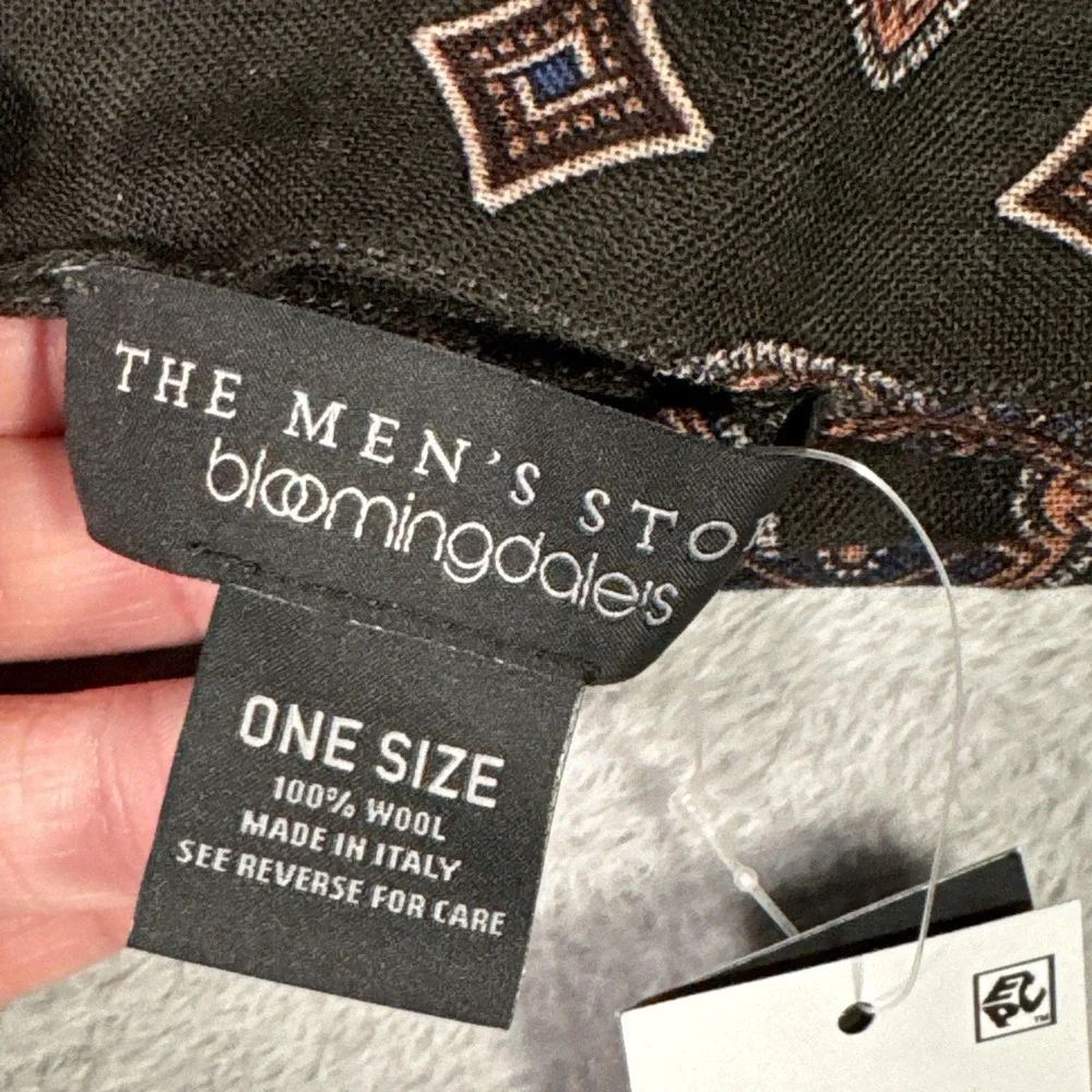 The Men's Store Bloomingdale's Scarf Mens Wool ManteroGeometric Made Italy