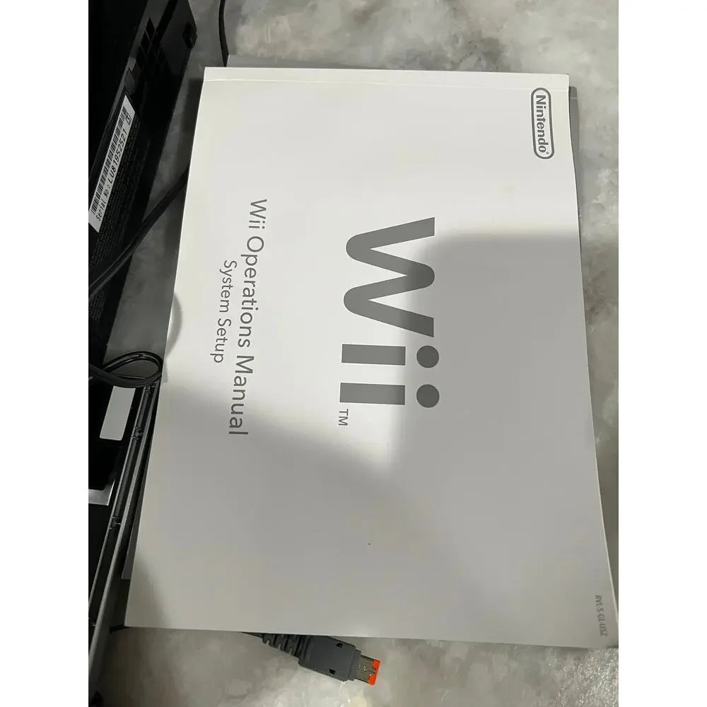 Nintendo Wii RVL-001 Console Bundle GameCube Compatible Wii Sports Mario