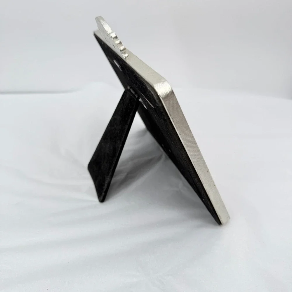 Unbranded picture frame